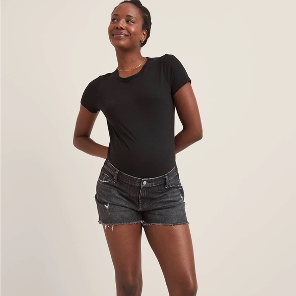 Hatch Pants - Hatch the cut off maternity short in black